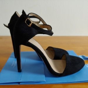 Black Seude Zara Heels sz 6